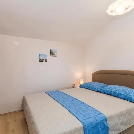 شقة Lovely Apartment In Povljana With Wifi بوفليانا