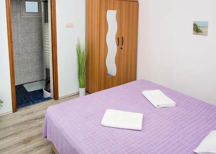 Lovely Apartment In Povljana With Wifi Lägenhet Povljana
